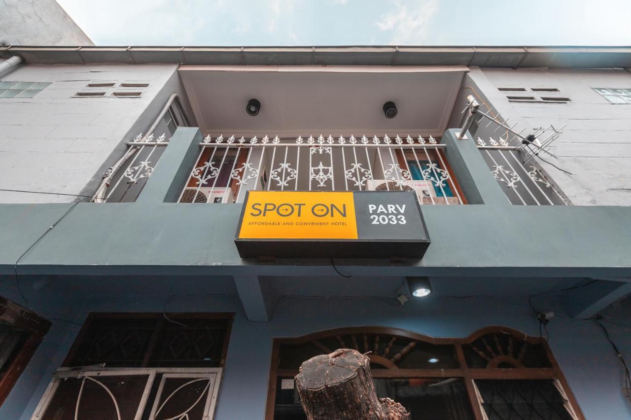Spot On 2033 Kayumanis Homestay Syariah Yakarta Exterior foto